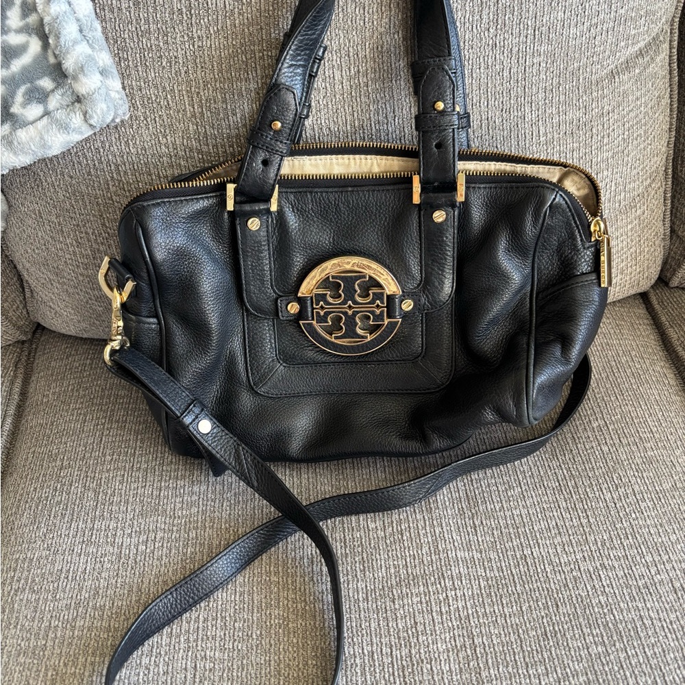 Tory Burch Black Leather Shoulder Bag with Gold Details